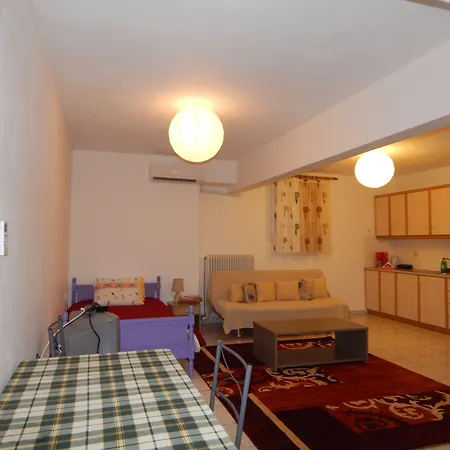 Small Country In تريبوليس