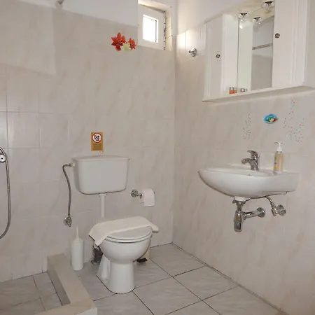 Διαμέρισμα Small Country In *