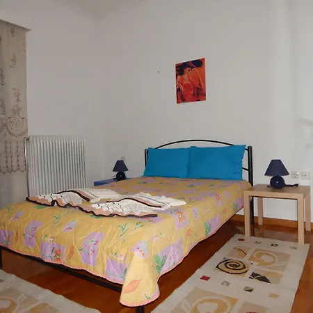 Small Country In شقة