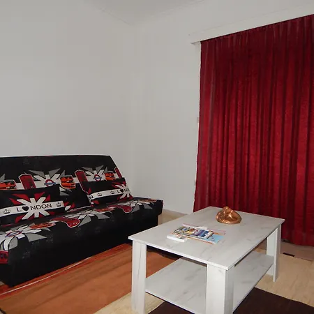 Small Country In تريبوليس