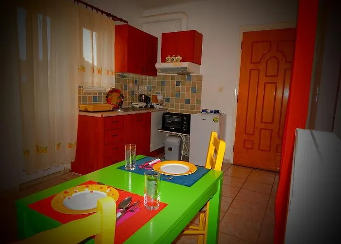 Small Country In Trípoli