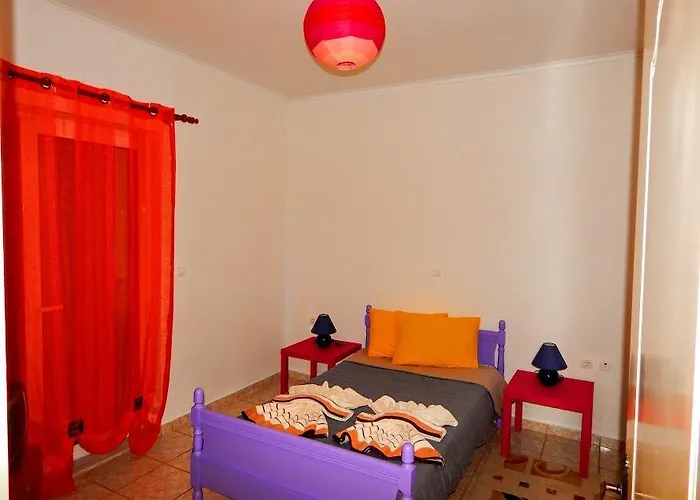 Small Country In Trípoli